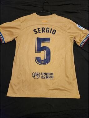 FC Barcelona 2022/2023 Sergio Busquets Spain Away Soccer Jersey Size M